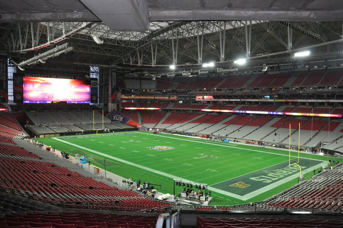 SpectraVenues's tweet photo. Kickoff for #SuperBowlXLIX at @UOPXStadium is just a couple hours away! #SuperBowlSunday #GlobalSpectrum http://t.co/j1OCn3cVji