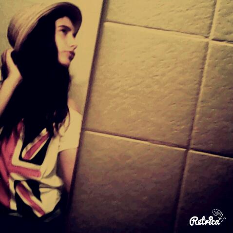 Dafa_Pintos's tweet photo. @Harry_Styles @onedirection #HatsOnForHarry #Happy21stBirthdayHarry I love you!!! ♥♥♥ http://t.co/GtMtlRxHyR