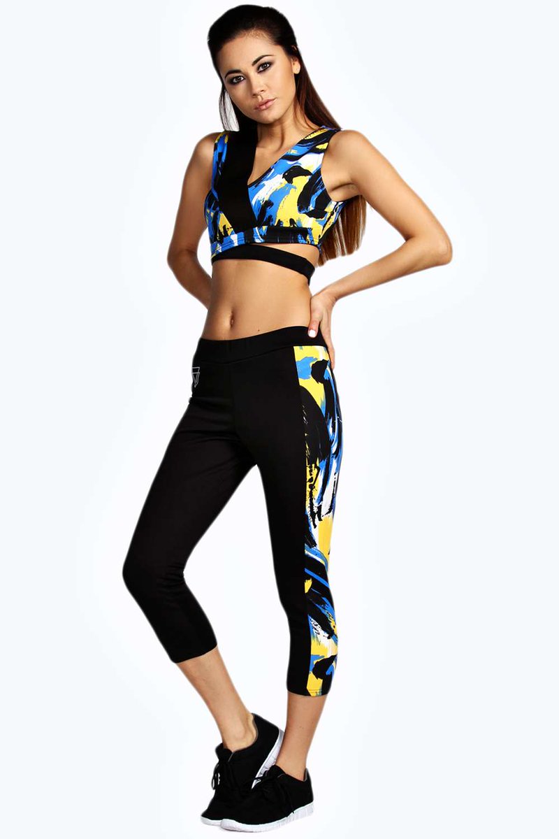 Keep your resolution and hit the gym in style in #boohooFIT >> bit.ly/14Y4vBt