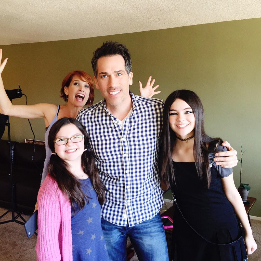 meritleighton's tweet image. #photoshoot #40sandfailing w/ @paulwitten real &amp;amp; #tv #sis @marlowepeyton #photobomb #reneashton #director #producer❤️