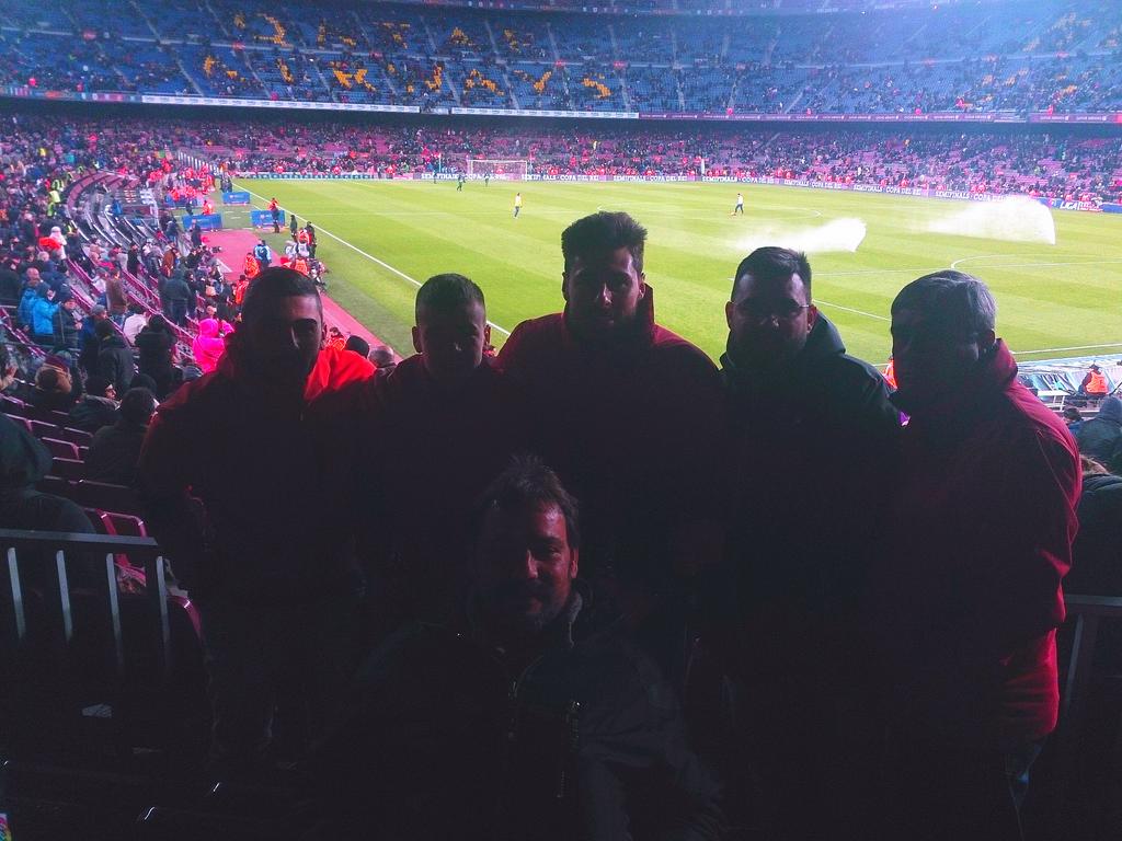 jonathaang21's tweet photo. Gran partido el q hemos podido disfrutar espero volver para el año q viene visca el barca!!@momo89_4 @MiguelAngel745 http://t.co/9RHR5rm8LF
