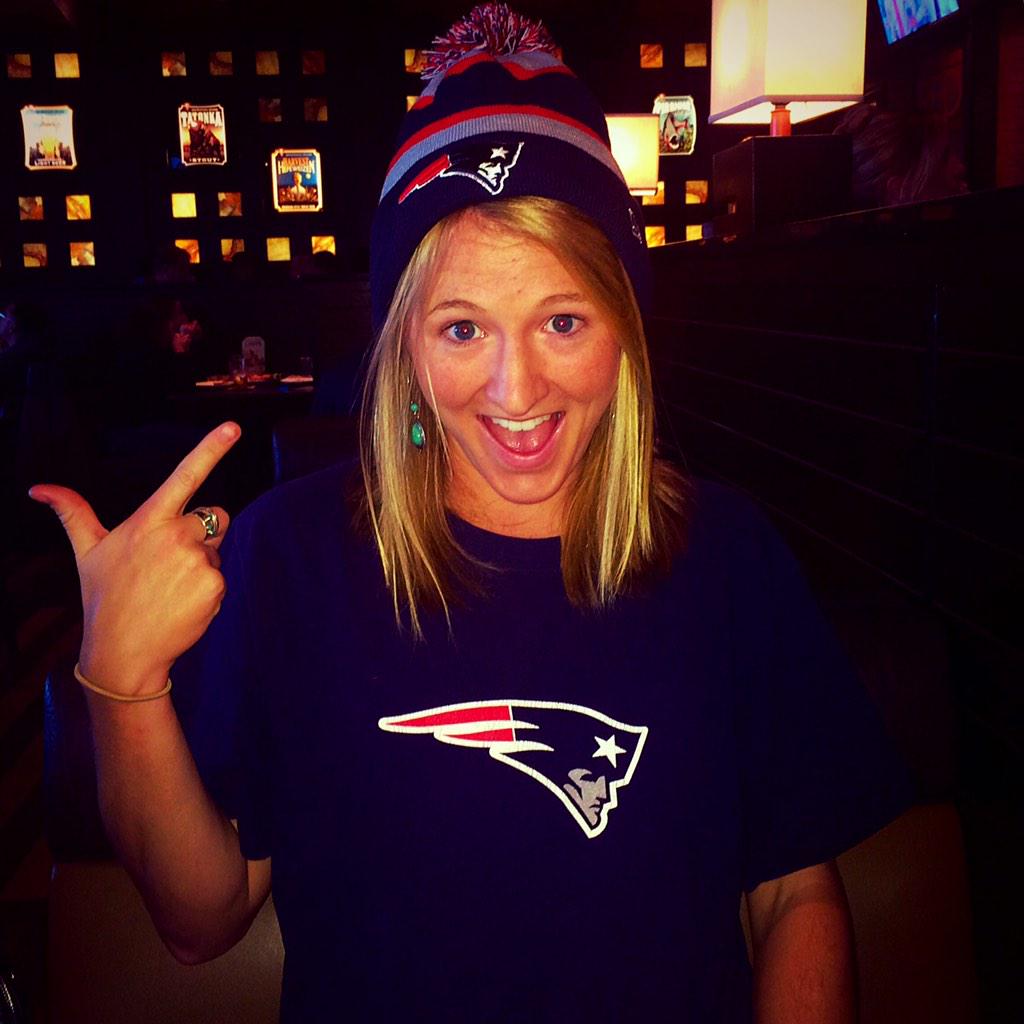 sammymewy's tweet photo. Who wore it best? @KristieMewie #SisterSister #GoPats #SuperBowlXLIX @Patriots http://t.co/Yvh9XYzpES