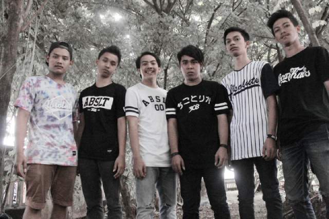 burninghell09's tweet photo. @Rzky_rpf ,@reivandhana ,@nathasiquell ,@bintangbello ,@AnwarIbrhm ,@jupatthedevil , THX @Honeymoon_Store :) http://t.co/TA5B39oSzT