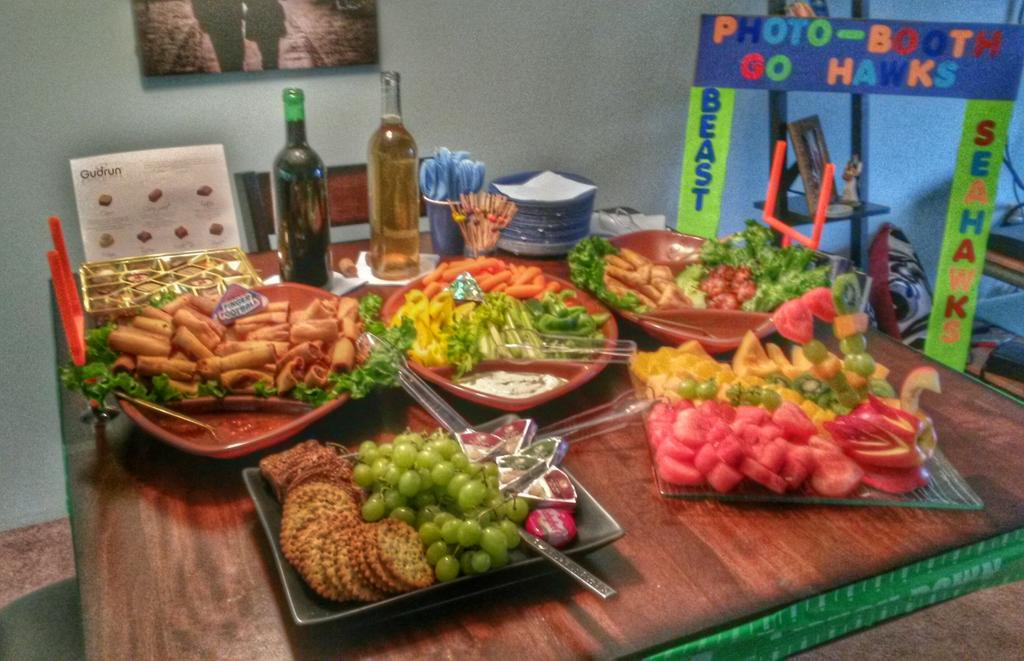 cmalanay's tweet photo. #superbowlparty #SB49 #ButlersKitchen Take Aways 1 #Budget 2 #Creativity 3 #TimeManagement 4 #CookWithLove
☆☆☆ http://t.co/uEhWLSiJZh