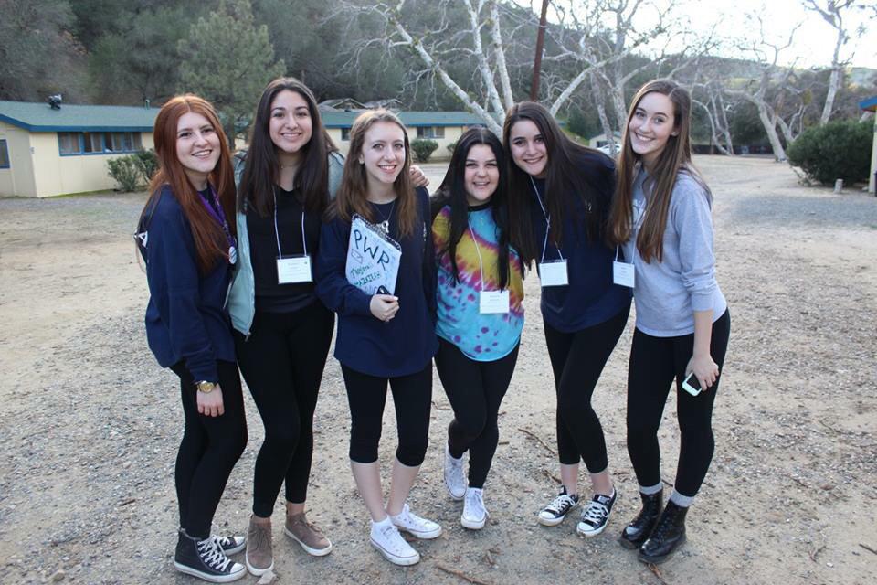 jillianhannahh's tweet photo. Kallah 2015👭 http://t.co/WUehFbcERS