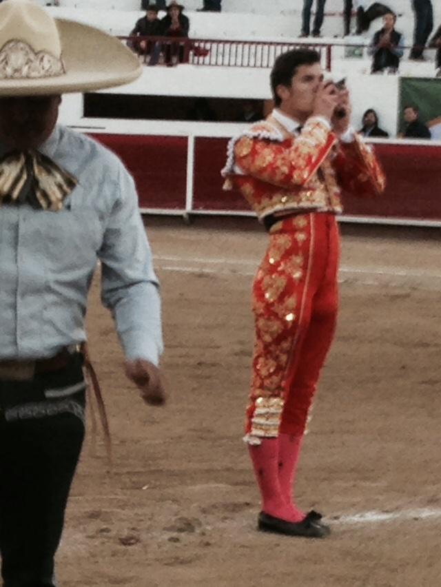 acirfiestabrava's tweet photo. 4º Leon @InfoDanielLuque 2 Orejas @etmsaoficial @FITauromaquia @serialtaurinole http://t.co/qNYb75H49p