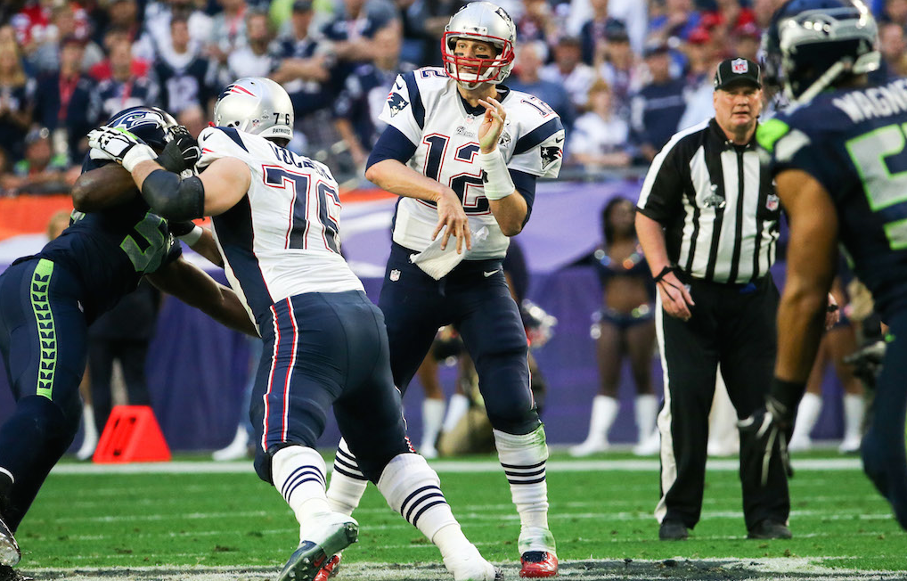 UAFootball's tweet photo. With his 2nd TD of the night, Tom Brady is now tied for the most TDs in championship history. http://t.co/q7ZbGZSNs2 http://t.co/bCqwPqv8Wf