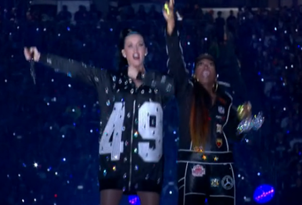 ransport's tweet photo. OK, Missy. FETT!!! #ranSB49 #HalftimShow und das 5. Mikro für @katperry http://t.co/mEMmSOPOBf