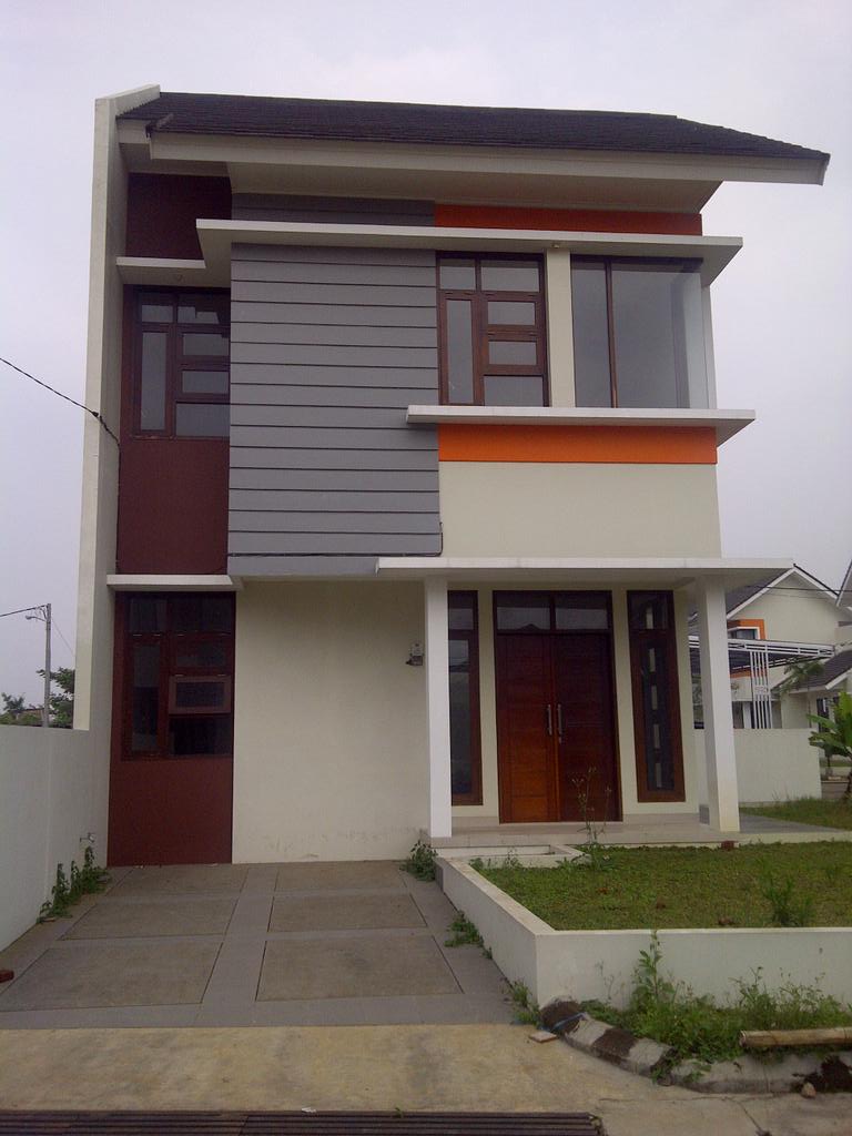 Neoplan_id's tweet photo. tampak depan #rumahhoek #ujungberung #bandung http://t.co/07mrvmARxF