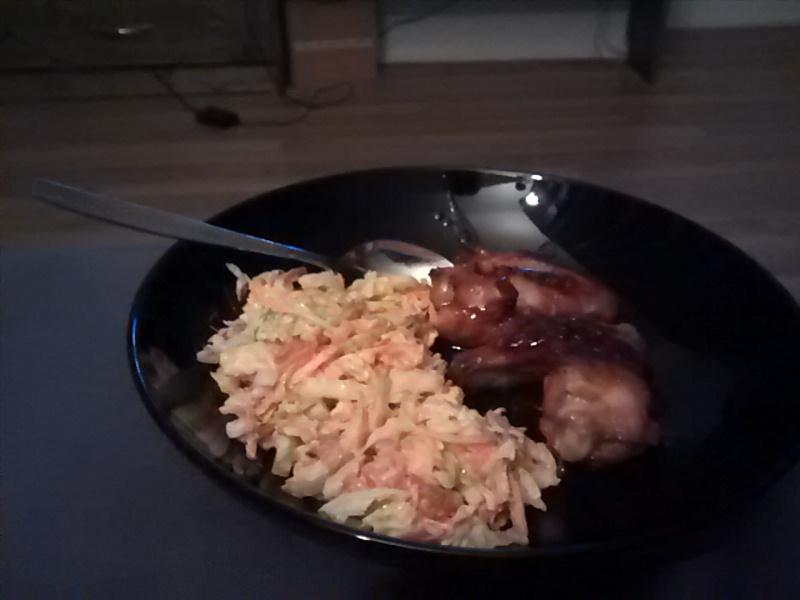 RogierLodder's tweet image. Chickenwings iemand? #sb49