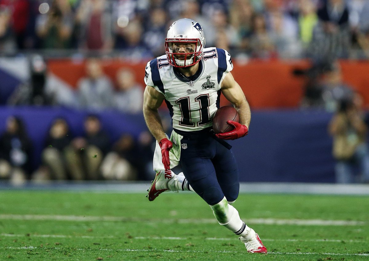 SportsCenter's tweet photo. A huge night for Patriots WR Julian Edelman -- 9 Rec, 109 Yds, TD. http://t.co/Fubfb5uP4T