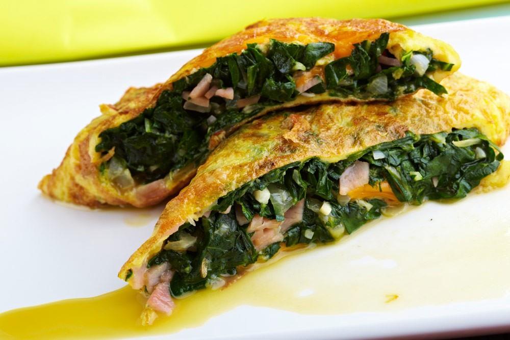 dos40lb's tweet photo. Omelette de espinaca ¡Buenos dias! http://t.co/KR6SozXW9j #Desayuno #breakfast #GoodMorning http://t.co/16H5Bb34Yb