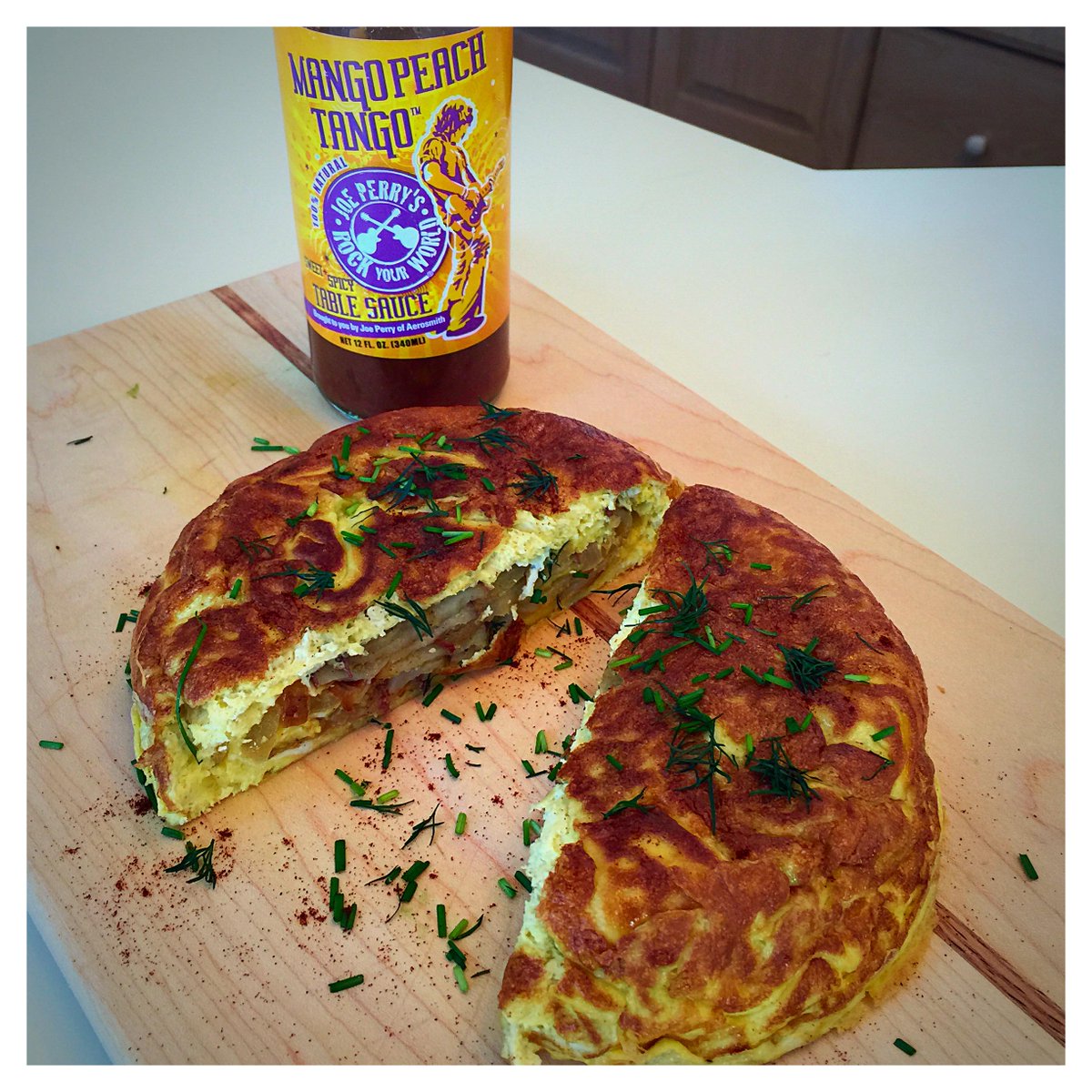 JPRYW's tweet photo. Breakfast JPRYW style. @JoePerry http://t.co/hma7s29C9h