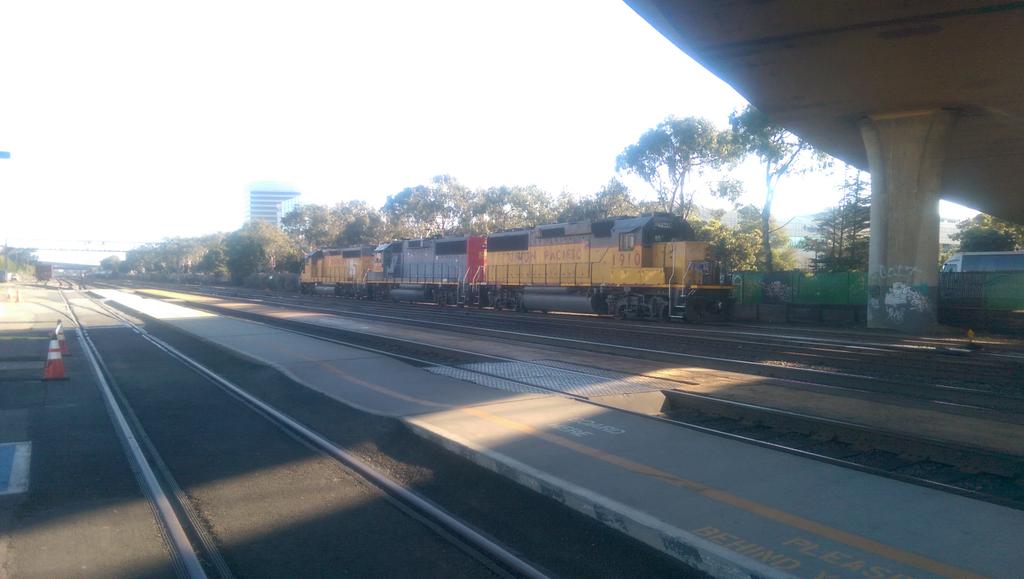 Trains are pretty darn fascinating! #photography #monday #photo #SanFrancisco <a href="/UnionPacific/">Union Pacific</a> #trainphoto