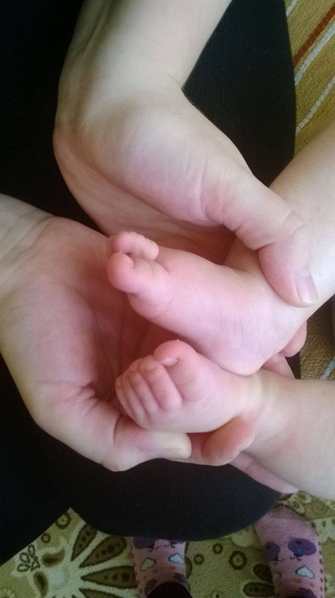 glnz_cpr's tweet photo. @evolviaanneleri #enguzelhediyem bebeğim benim aşkım ömrüm herşeyim http://t.co/uRnrBNDDAR