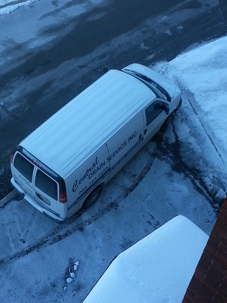 Miss_JuliaL's tweet image. I believe this would explain a bit about yesterday! #CondoLife #MyLife #DrainProblems