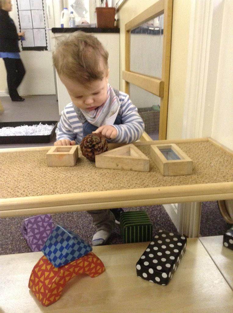 HolyroodCastlet's tweet photo. Archie having lots of fun on his first day at nursery 😊 http://t.co/RlOw5VXgsQ