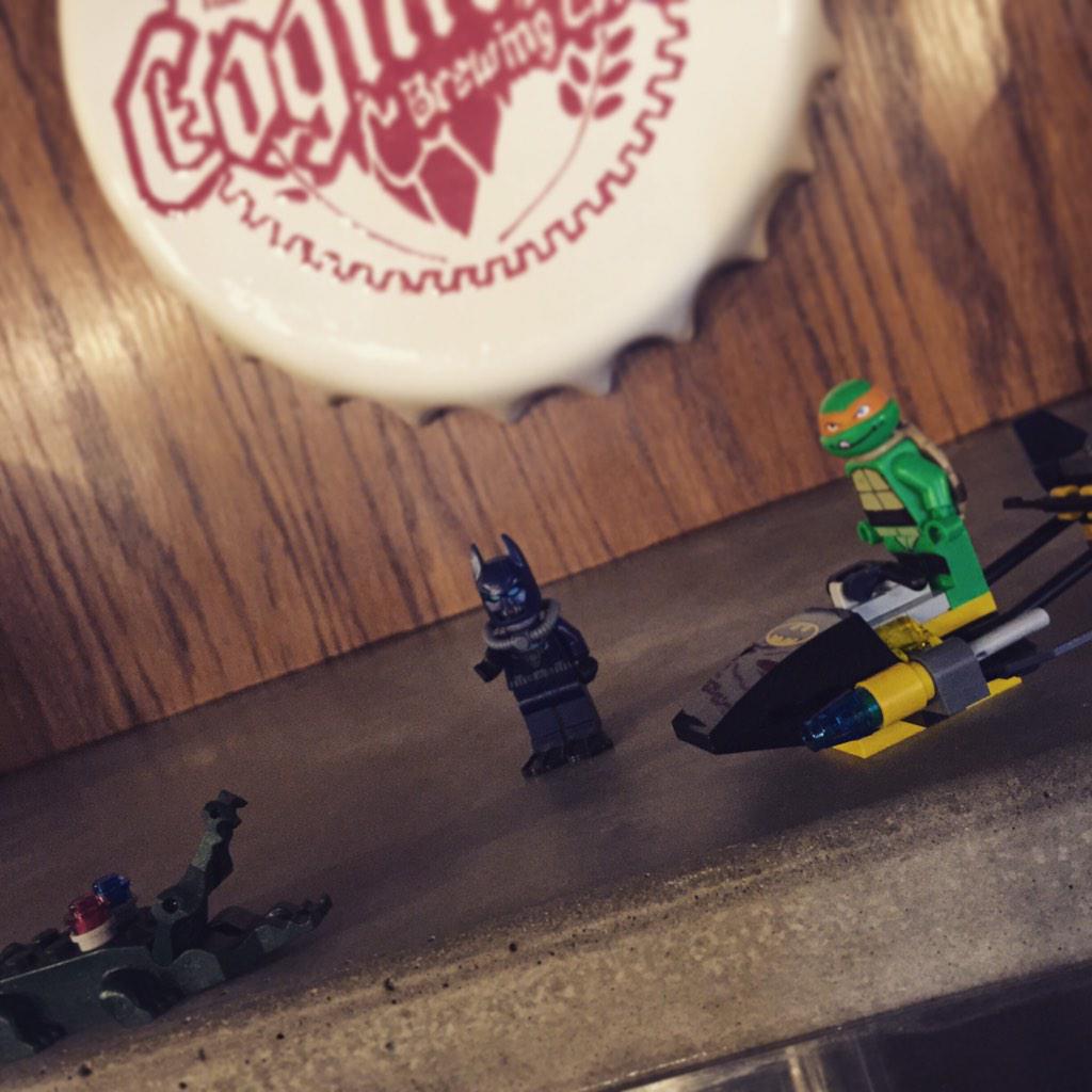 Batman and Mikey protecting the taps from the evil gator  #Batman #TMNT <a href="/theCHIVE/">theCHIVE</a> #chivetteNOTboredatwork  via ^Amanda
