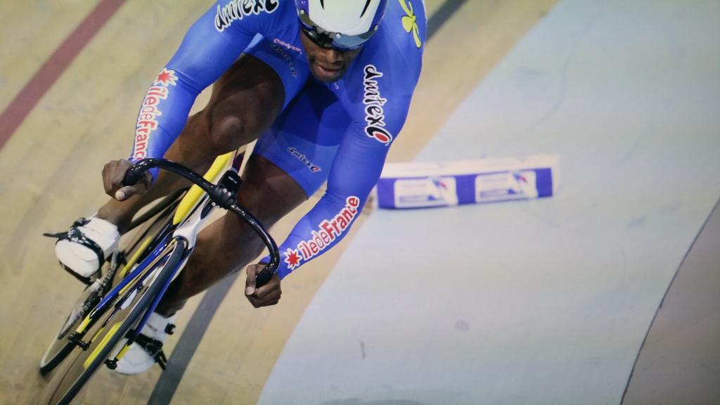 lequipeEXPLORE's tweet image. Le nouveau #ExploreVideo, "Fast &amp;amp; Furious", à quoi ca ressemble? À des regards, à de gros muscles, à pleine vitesse !