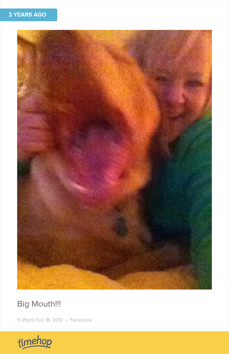 AmyWoods10's tweet photo. Snowed in w/ Big Mouth today! http://t.co/a4ql8jZjcT http://t.co/ZAvsSOaimd
