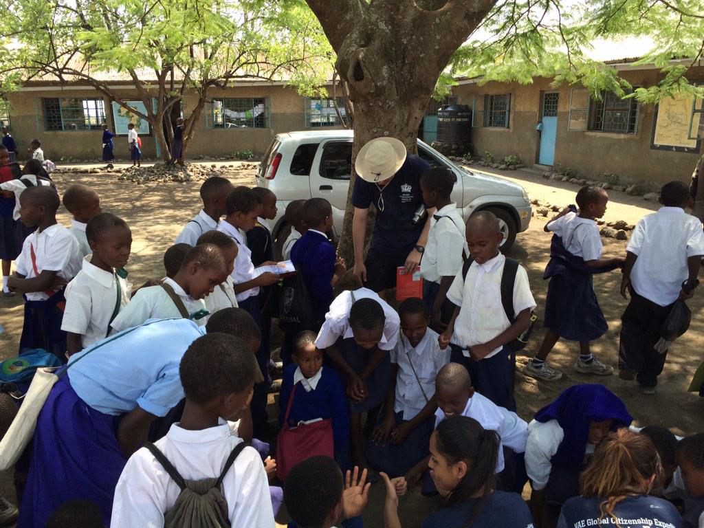 BISHTanzania's tweet photo. Service project at Kitefu Primary School http://t.co/q9i7jzvi9c