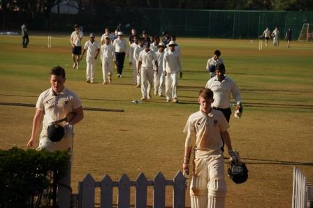 CSCricket's tweet photo. Oli on the way back after 90 * - averaging over 140 on tour so far http://t.co/8fn6AwILAI