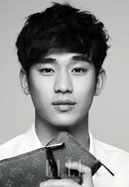 Sebelum pamit min mau ngucapin Happy Birthday untuk Alien Tampan Kim Soo Hyun       