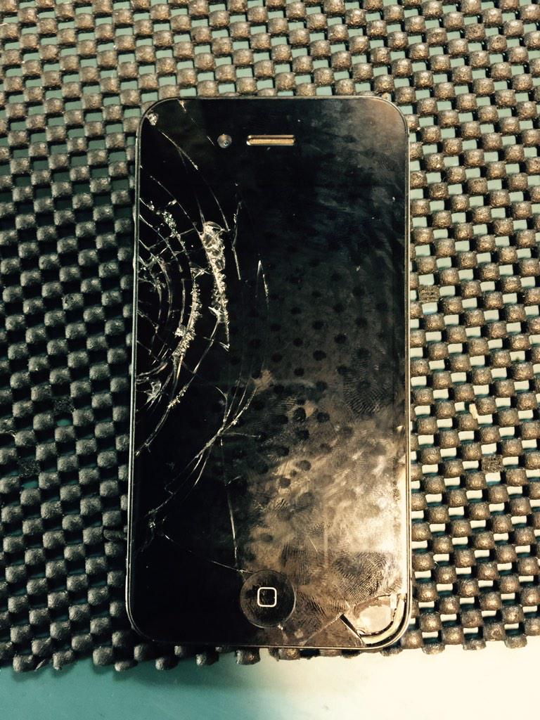 PracticalRepair's tweet image. IPhone 4s repairs, we love the classic jobs.
