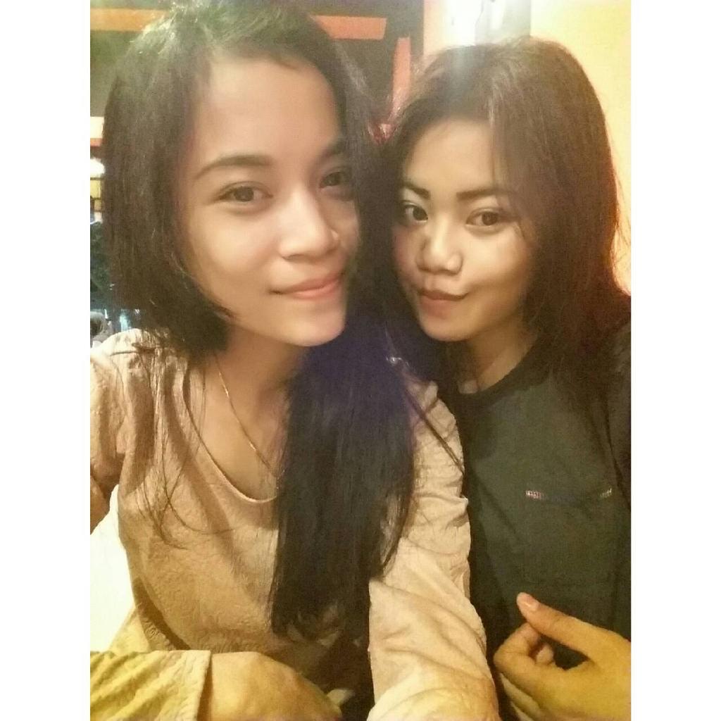Akhirnya bisa ketemu juga!! SAHABAT TERBAIK yg selalu satu pemikiran. Love you so much met ({})