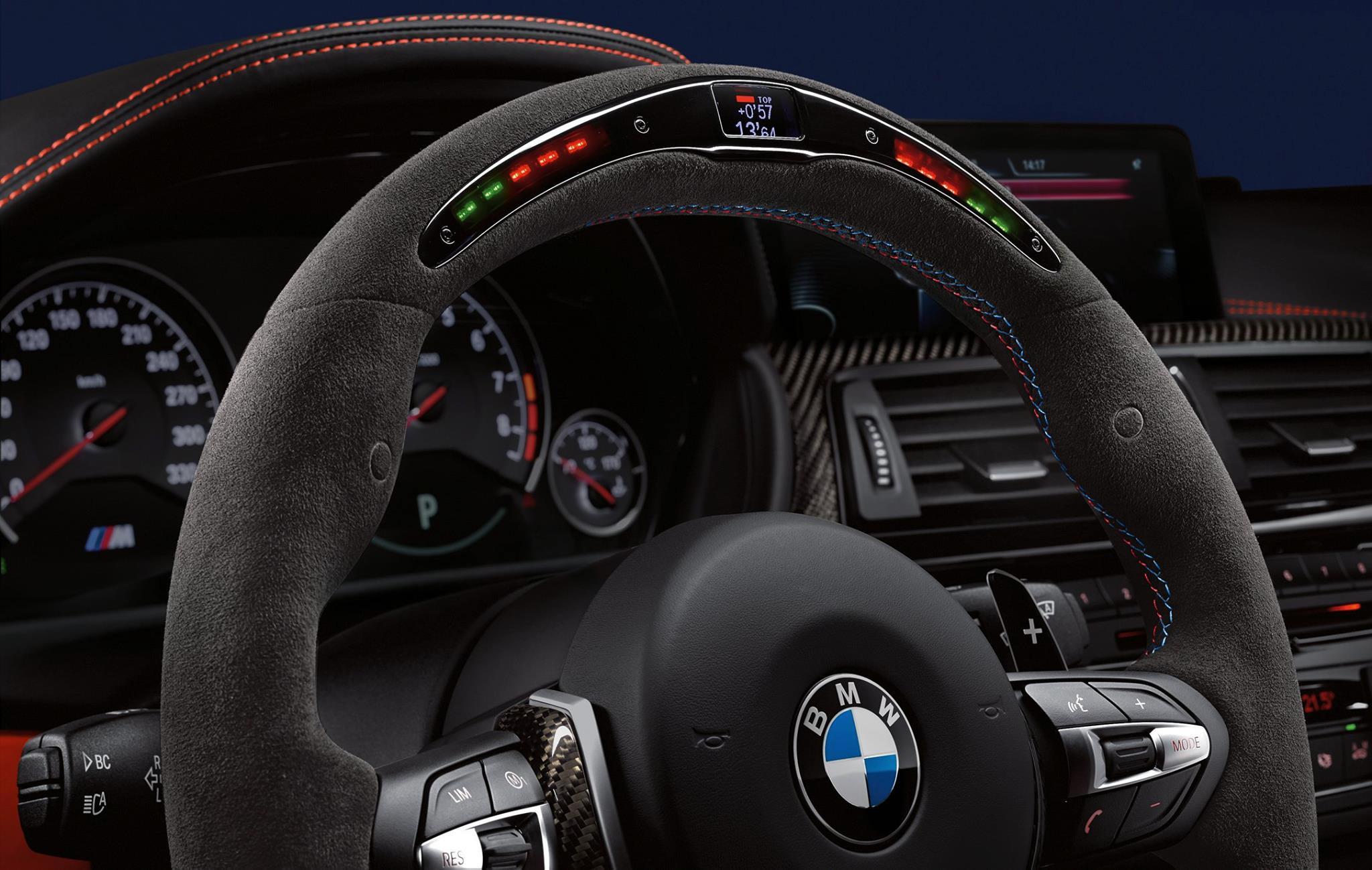 Excesivo plan Anterior Motor Munich BMW в Твиттере: «Volante @BMW M Performance en alcántara con  moldura de carbono y display race. #MPower #BMWM http://t.co/a9Z7z4Tgdk» /  Твиттер