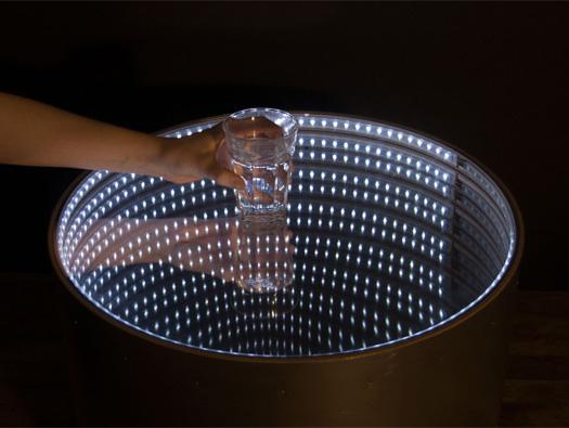 ICRAVE's tweet image. Design for behavior: an #infinitytable designed for people who never tidy up buff.ly/1v5iMJ0 #LEDs  @mocoloco