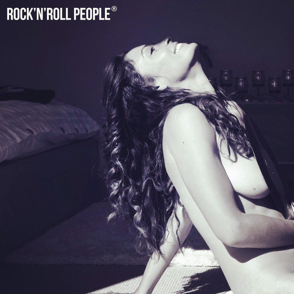 sandraluesse's tweet photo. Oh baby, it's a wild world! Thanks @ROCKNROLLPEOPLE for the shoot! #RNRP #DJ http://t.co/mXGsUSrRYC