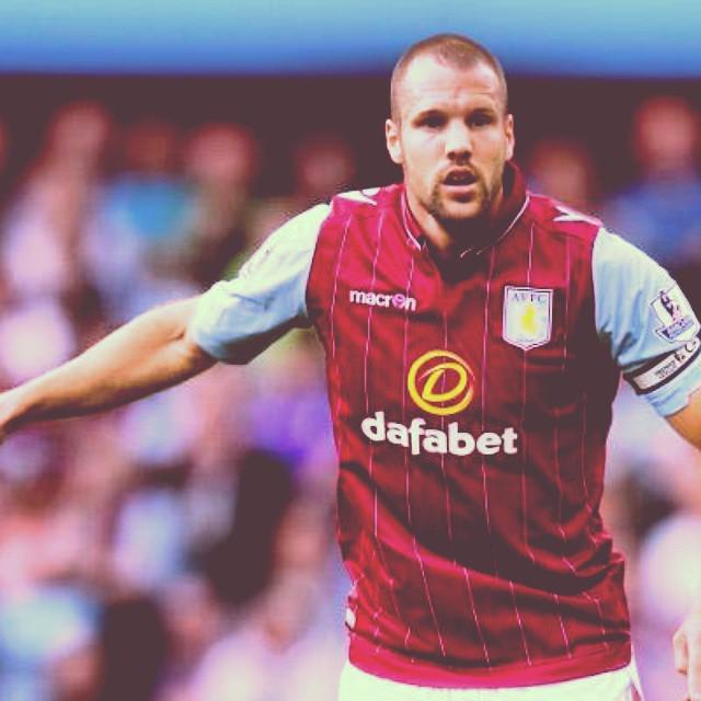 Happy birthday to Ron Vlaar. The Aston Villa captain turns 30 today. by footie_column 