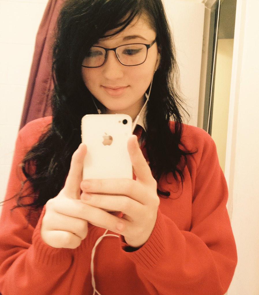 foryou_imhere's tweet image. @__YoutuberEdits @WeMarkiplites @WilmaHjerling @goTHEnellE @WolfZomboid #letsmaketheworldbrighter