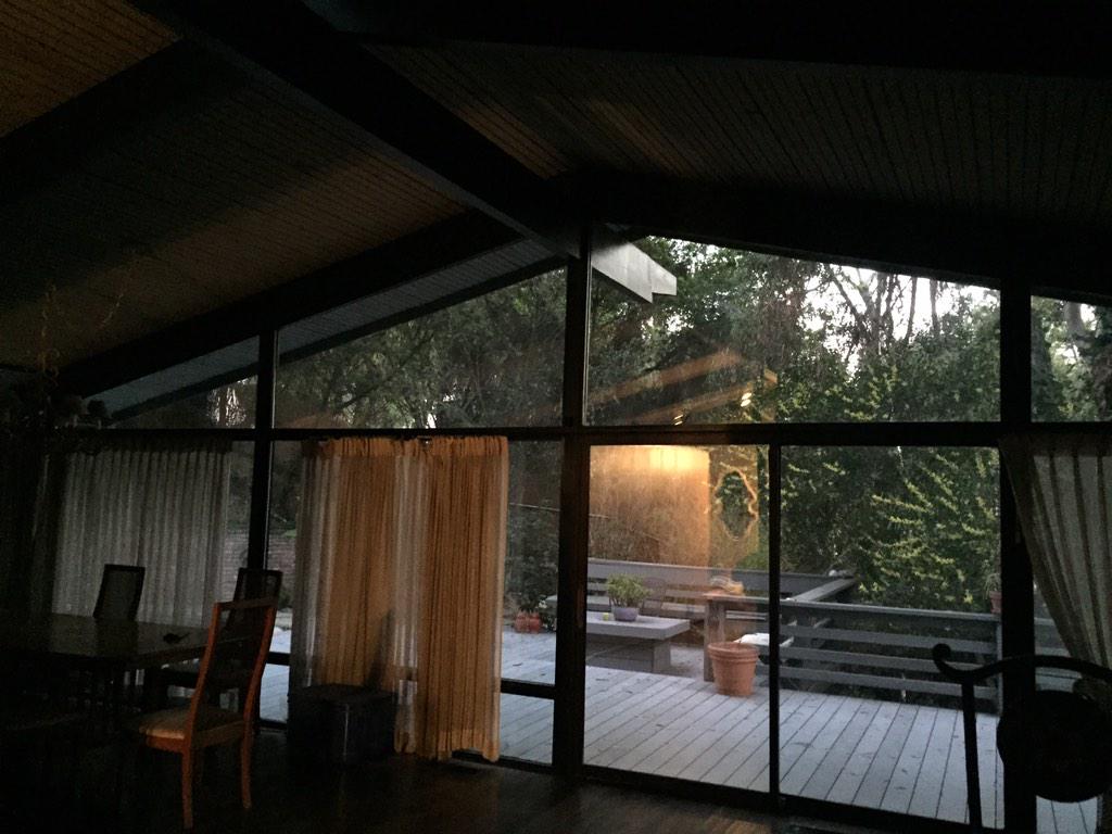 SmithIncLLC's tweet image. Mid-century modern house being remodeled.