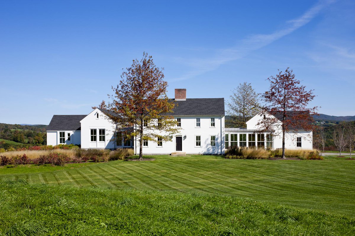 FHBMagazine's tweet photo. Vote for your favorite HOUSE in the 2015 Readers' Choice Award: http://t.co/2XVLgRMA5d http://t.co/DhCUXtz1vO