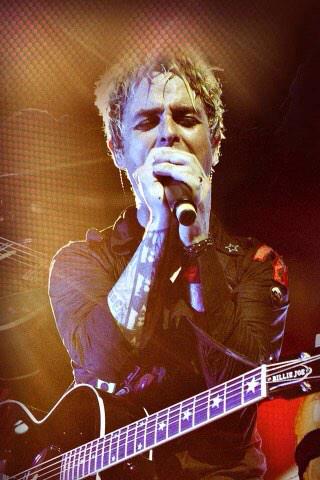 Happy 43rd Birthday Billie Joe Armstrong! 