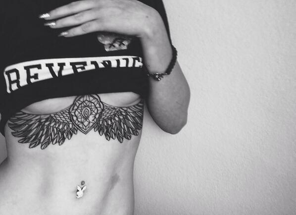 AdamBorg__3's tweet photo. “@TheDailyTattoos: http://t.co/KBMBD5UCMr” girls need to take note! 😍😍😍😍