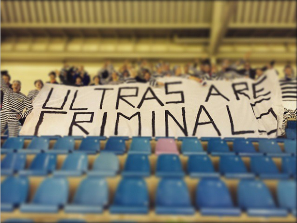 AwaydaysNL's tweet photo. Het uitvak bij Vitesse - Willem II: http://t.co/gwoZrLoTqH