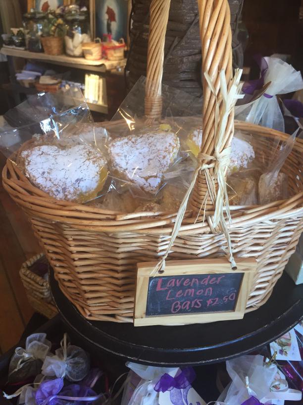TemeculaLC's tweet photo. Fresh lavender- lemon hearts for your sweet!! So yummy. http://t.co/rQmbqORciW