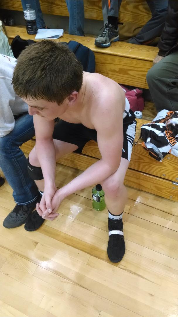 ROTigerWrestlin's tweet photo. Part 1 accomplished, Mertz wins by fall in Round 1. Headed to the finals to take what is ours! #CommitGrindDOMINATE http://t.co/BgDUhFVfrm