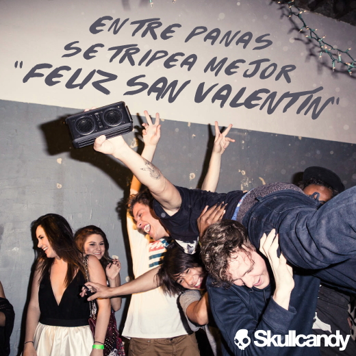 skullcandyec's tweet photo. Prende tu #SanValentín con #Skullcandy, la mejor de las vibras en este día #skullcandyecuador #music #valentine #loud http://t.co/hHsNBXyU6a