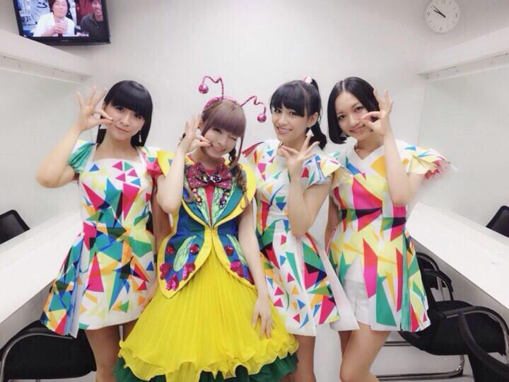 re_fo6's tweet photo. TLが #あ〜ちゃん まみれ
可愛すぎて癒される!
あ〜ちゃん お誕生日おめでとうございます!!*\(^o^)/* #Perfume #gt2014の時に流れた紅白でのPerfume #gt2014 http://t.co/3UQZocuKG3