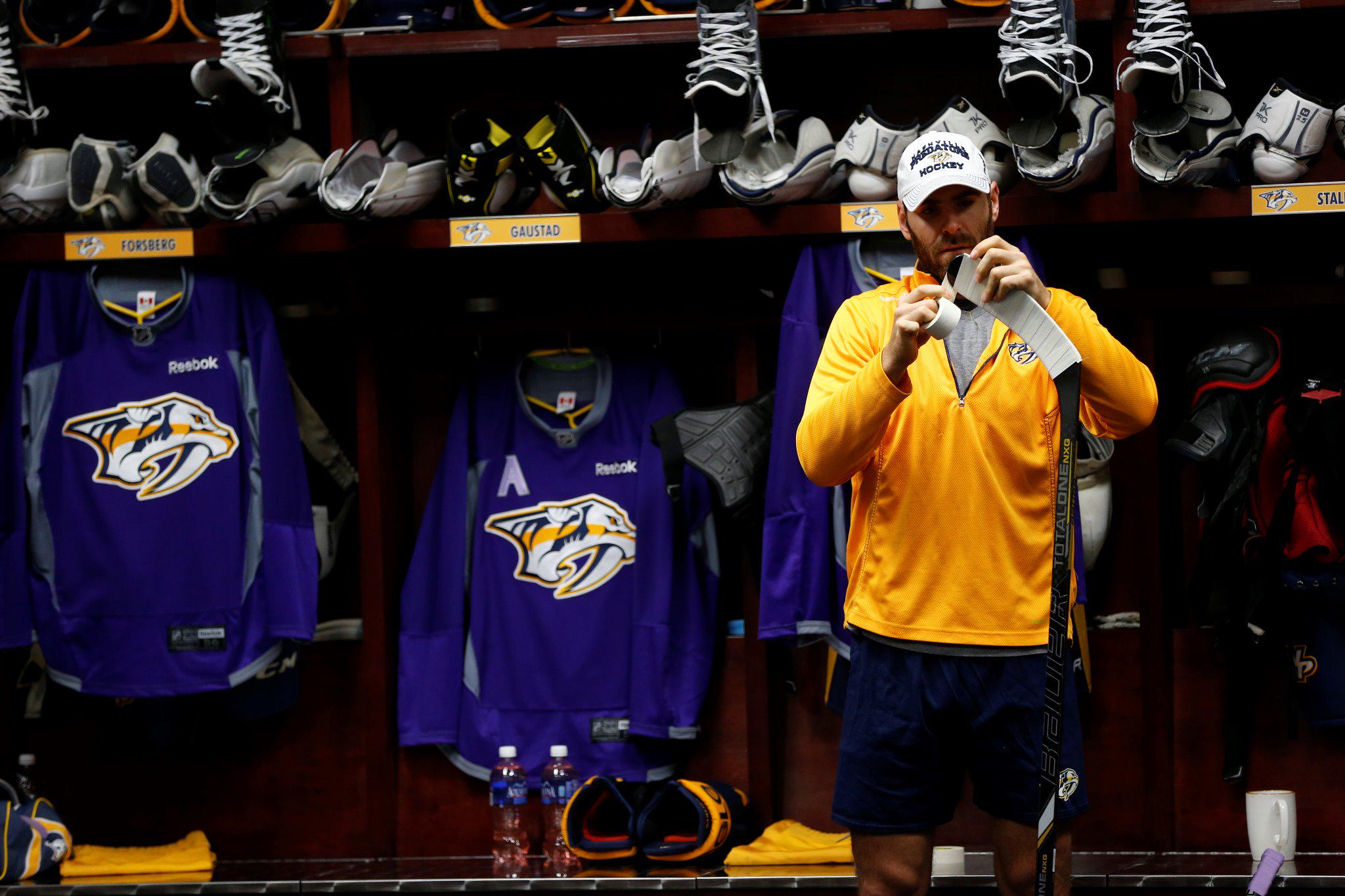 Happy 32nd birthday to Eric Nystrom. What\s it like to be born on Valentine\s day? --> 