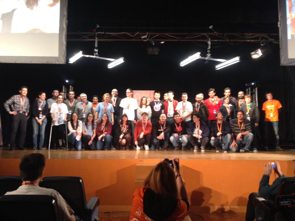 TheLegoStones's tweet photo. Volem agrair al nostre entrenador @gabrielblanes per fer-nos costat en tot moment i felicitar-lo pel premi merescut http://t.co/SGlgPIxXpu