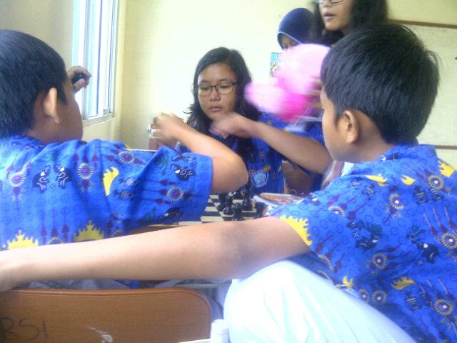 85_Variious's tweet photo. Asik bgt? http://t.co/uaRrQc5xlZ