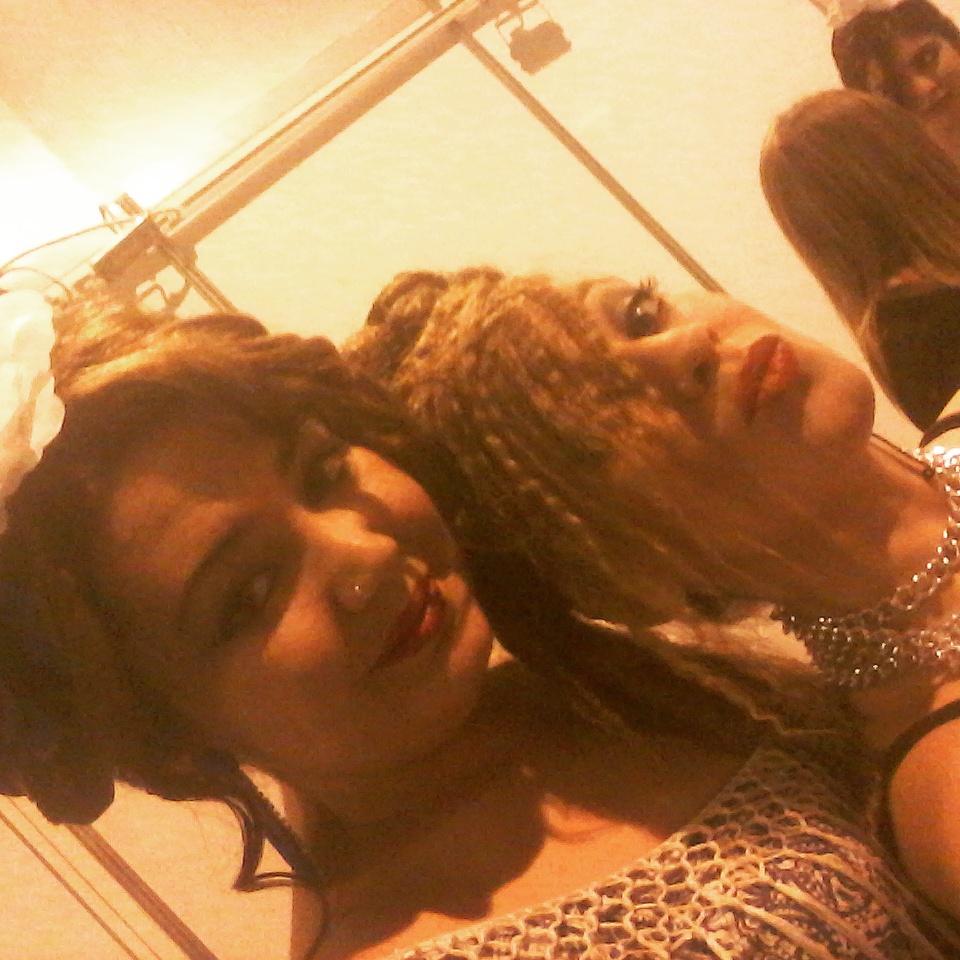 Rocioblanca15's tweet photo. ¡De desfile! @Clarikii #PasarelaSimof #Fibes #Sevilla http://t.co/aWhrCH6cQI