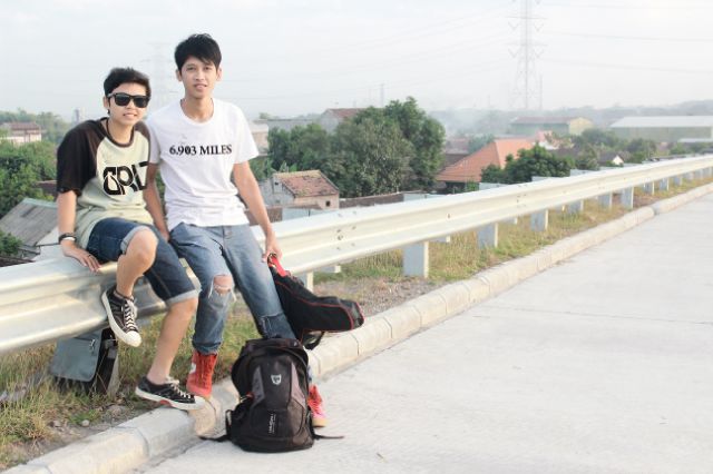 fnd_id's tweet photo. #valentinewithARL @ARLbyHardware @Ucil_ID. With adek tomboy kesayangan . Valentine day with ARL by hardwere . http://t.co/SR5nWvy1mR