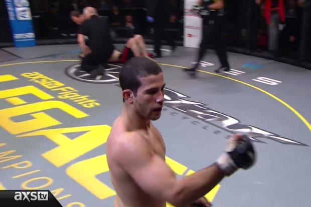 Vídeo: assista aos melhores momentos da vitória de Tanquinho no Legacy tatame.com.br/video-assista-…