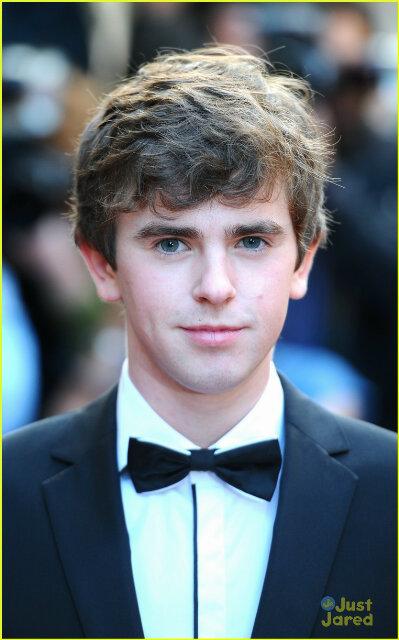 Happy Birthday to the amazing and perfect Freddie Highmore ! :3 I love you sooo much Freddie 